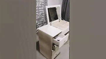 Столик туалетный модель 9/1